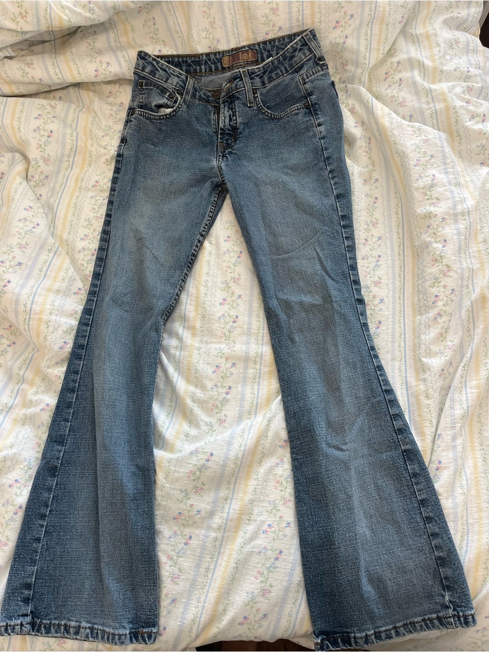 lei Classic Women's Blue Flare Jeans, like new